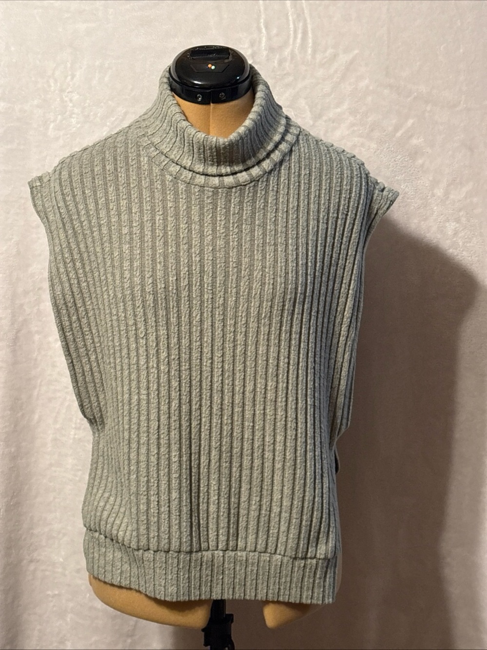 SHEIN Light Gray Ribbed Sleeveless Turtleneck Vest